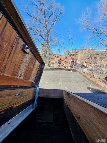 3759 Kosciusko Street, St Louis, MO 63118