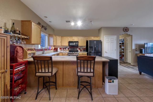 434 S Meadowood Lane, Sierra Vista, AZ 85635