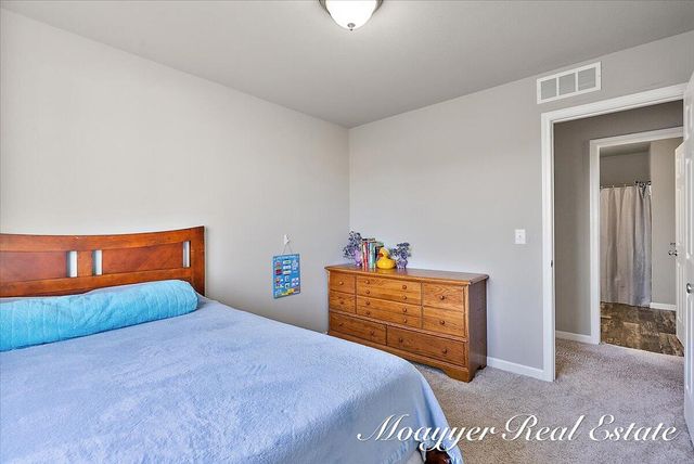 5764 Kiverton Ridge Drive Se, City Of Kentwood, MI 49508