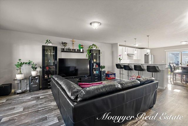 5764 Kiverton Ridge Drive Se, City Of Kentwood, MI 49508