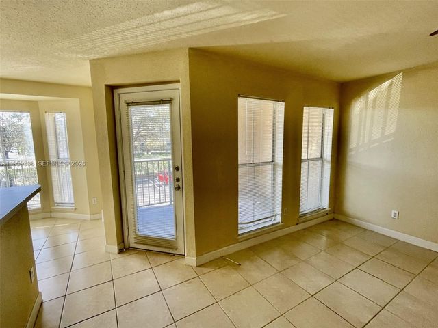 977 Riverside Dr 227, Coral Springs, FL 33071