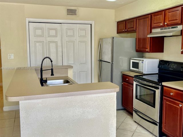 977 Riverside Dr 227, Coral Springs, FL 33071