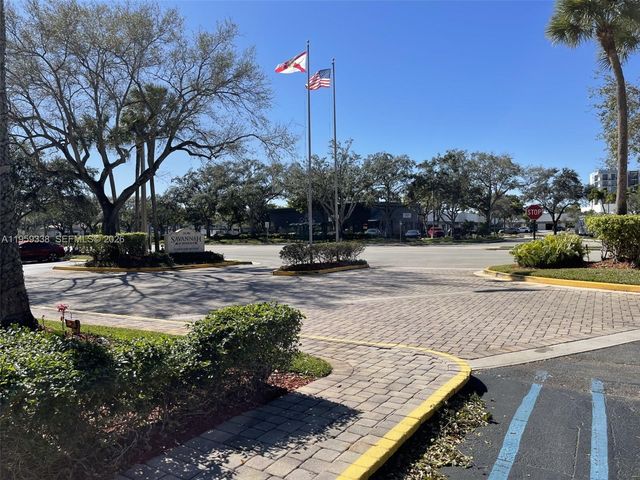 977 Riverside Dr 227, Coral Springs, FL 33071