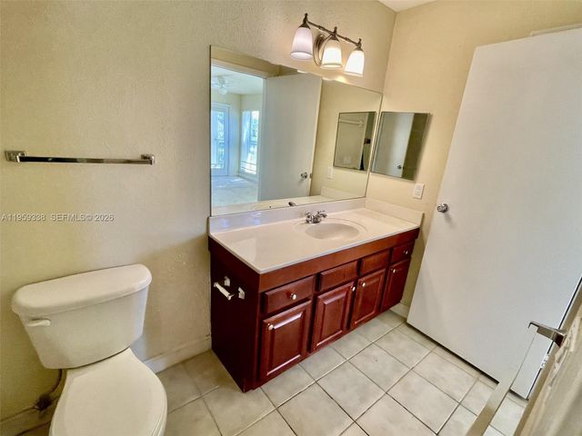 977 Riverside Dr 227, Coral Springs, FL 33071
