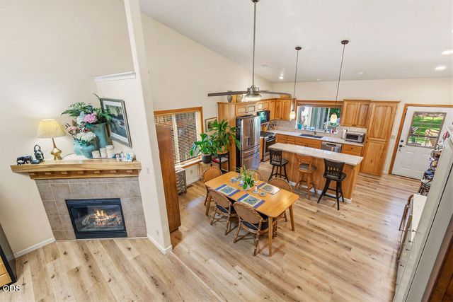61119 Lodgepole Drive, Bend, OR 97702