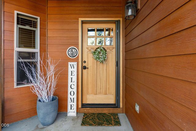 61119 Lodgepole Drive, Bend, OR 97702