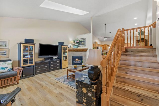 61119 Lodgepole Drive, Bend, OR 97702