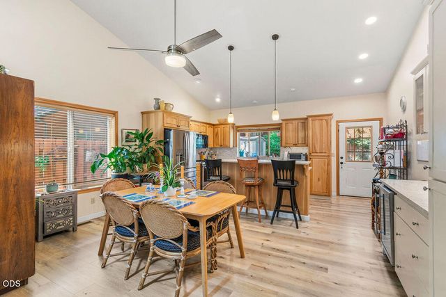 61119 Lodgepole Drive, Bend, OR 97702
