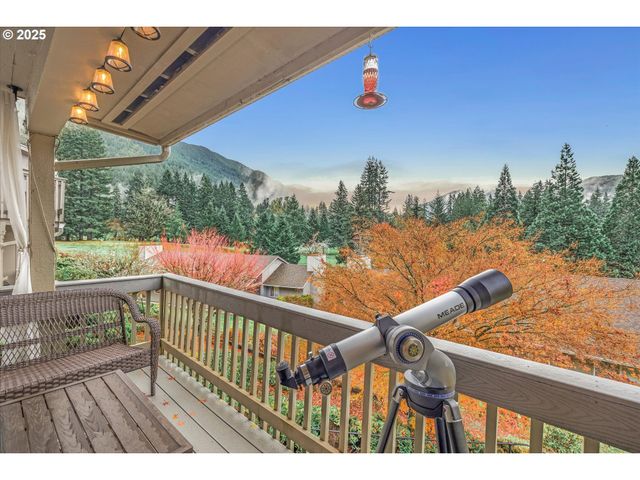 68653 E BOWMANS Cir, Welches, OR 97067