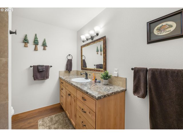 68653 E BOWMANS Cir, Welches, OR 97067