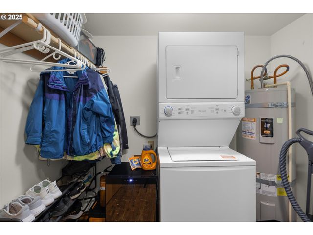 68653 E BOWMANS Cir, Welches, OR 97067