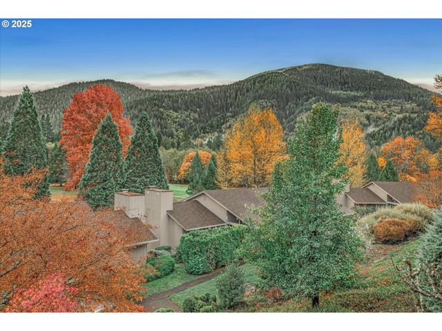 68653 E BOWMANS Cir, Welches, OR 97067