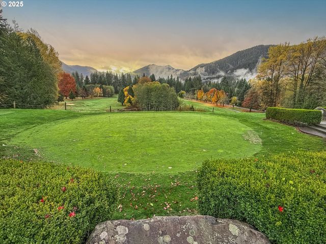 68653 E BOWMANS Cir, Welches, OR 97067