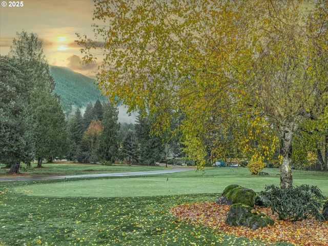 68653 E BOWMANS Cir, Welches, OR 97067