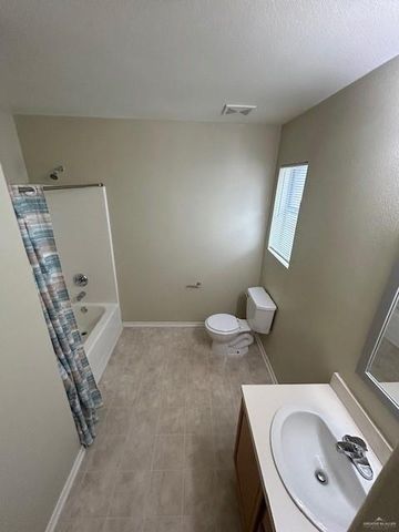 6318 N 19th Lane, Mcallen, TX 78504