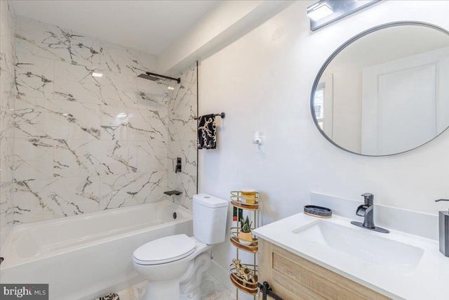 4702 MEADE ST NE, Washington, DC 20019