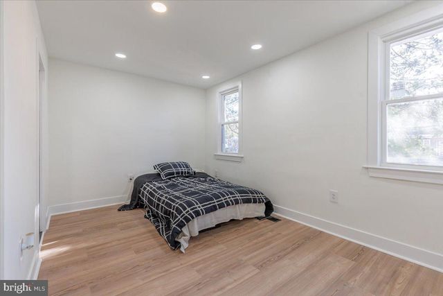 4702 MEADE ST NE, Washington, DC 20019