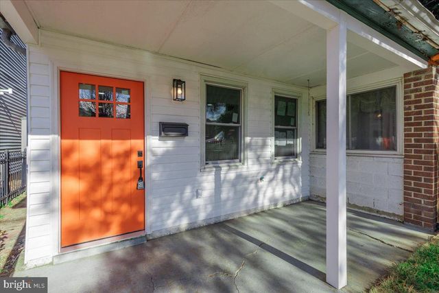 4702 MEADE ST NE, Washington, DC 20019