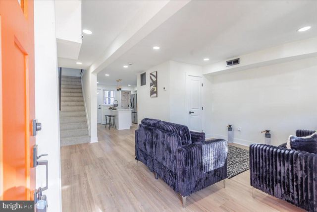 4702 MEADE ST NE, Washington, DC 20019