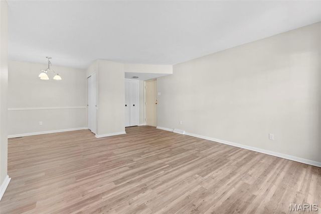 4351 Chateau De Ville Drive A, St Louis, MO 63129