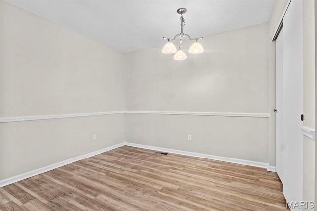 4351 Chateau De Ville Drive A, St Louis, MO 63129