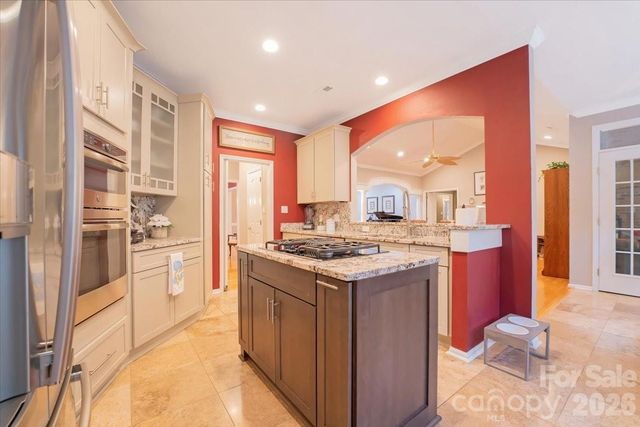 15614 Warm Springs Court, Charlotte, NC 28278
