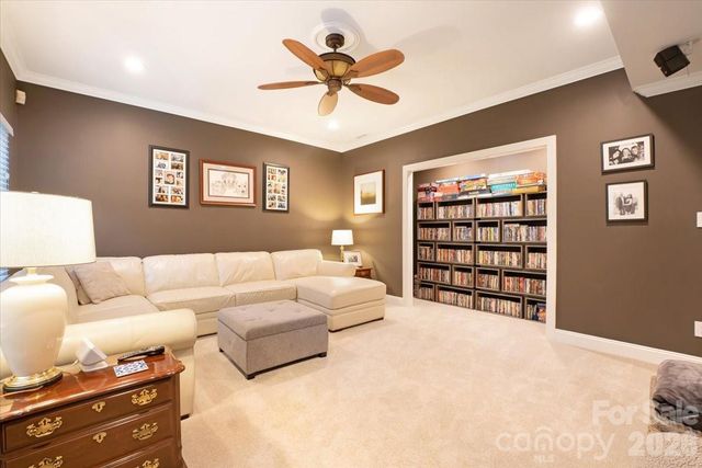 15614 Warm Springs Court, Charlotte, NC 28278