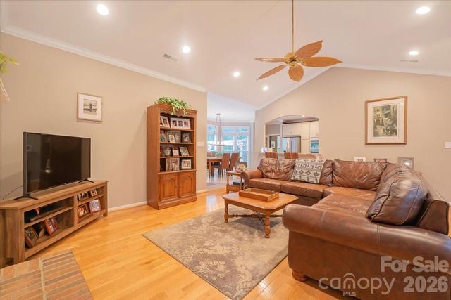 15614 Warm Springs Court, Charlotte, NC 28278