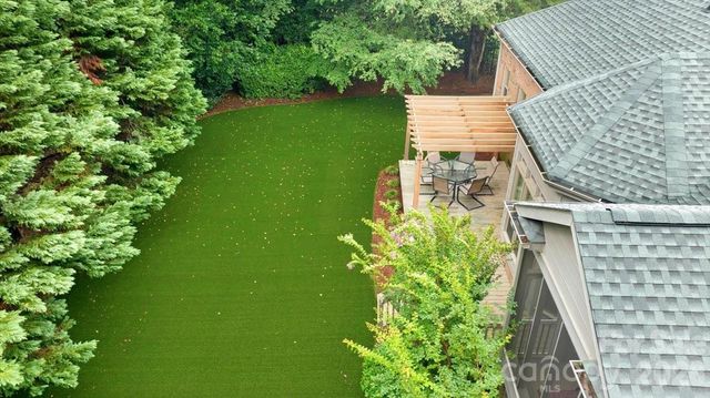 15614 Warm Springs Court, Charlotte, NC 28278