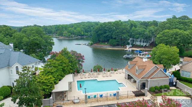 15614 Warm Springs Court, Charlotte, NC 28278