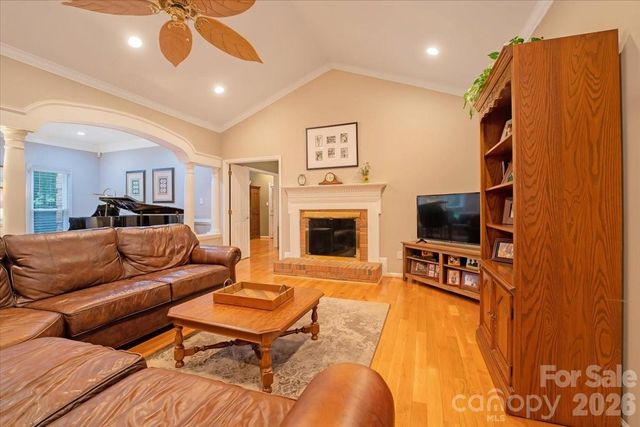 15614 Warm Springs Court, Charlotte, NC 28278