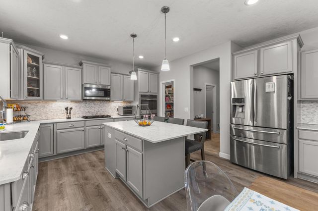 9255 67th Street S, Cottage Grove, MN 55016
