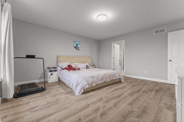9255 67th Street S, Cottage Grove, MN 55016