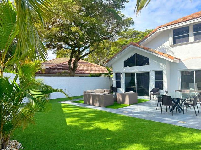 2252 NW 53RD Street, Boca Raton, FL 33496