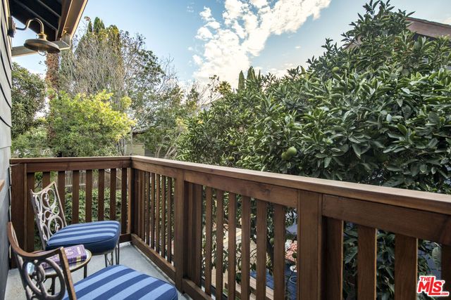 1718 S Hobart Boulevard, Los Angeles, CA 90006