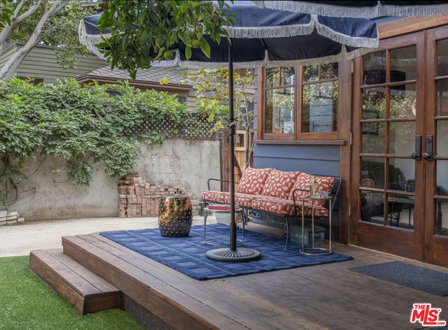 1718 S Hobart Boulevard, Los Angeles, CA 90006