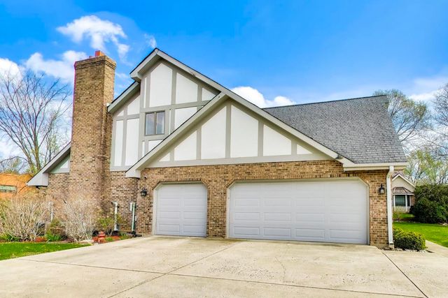 766 Camelot Drive, Burr Ridge, IL 60527