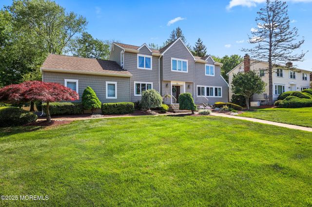 25 Westbrook Drive, Morganville, NJ 07751