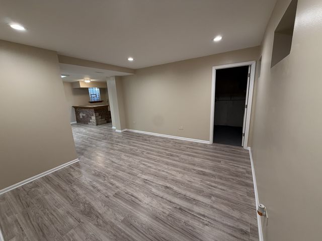 5583 CARMEL Drive, Hanover Park, IL 60133