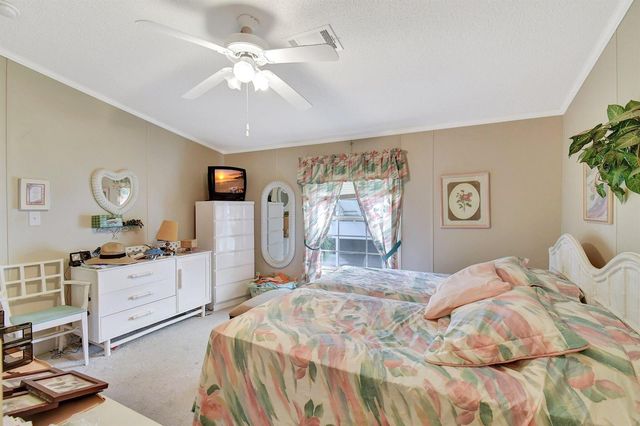 14567 Sunset Drive, Delray Beach, FL 33445