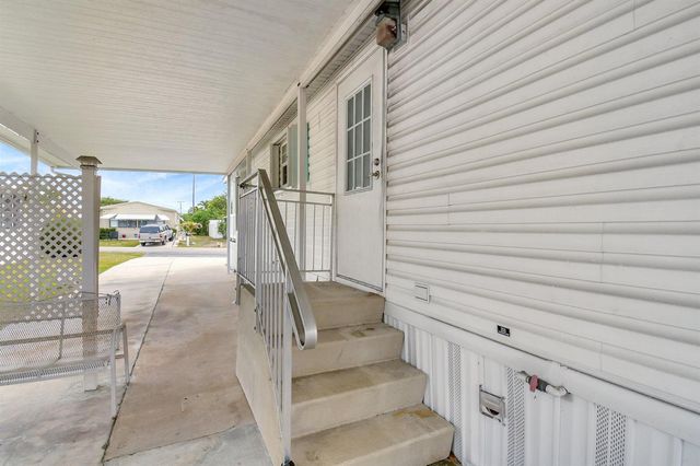 14567 Sunset Drive, Delray Beach, FL 33445