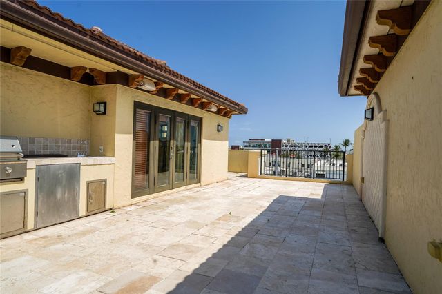 65 NE 4th Avenue I, Delray Beach, FL 33483