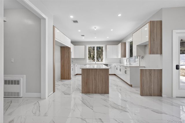 35 S Cole Avenue 202, Spring Valley, NY 10977