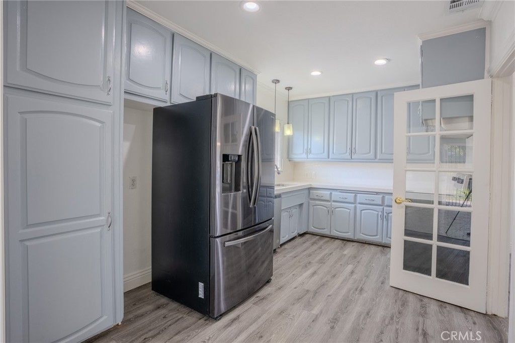 Image 11 of property listing at 7826 Arnett Street, Downey, CA 90241