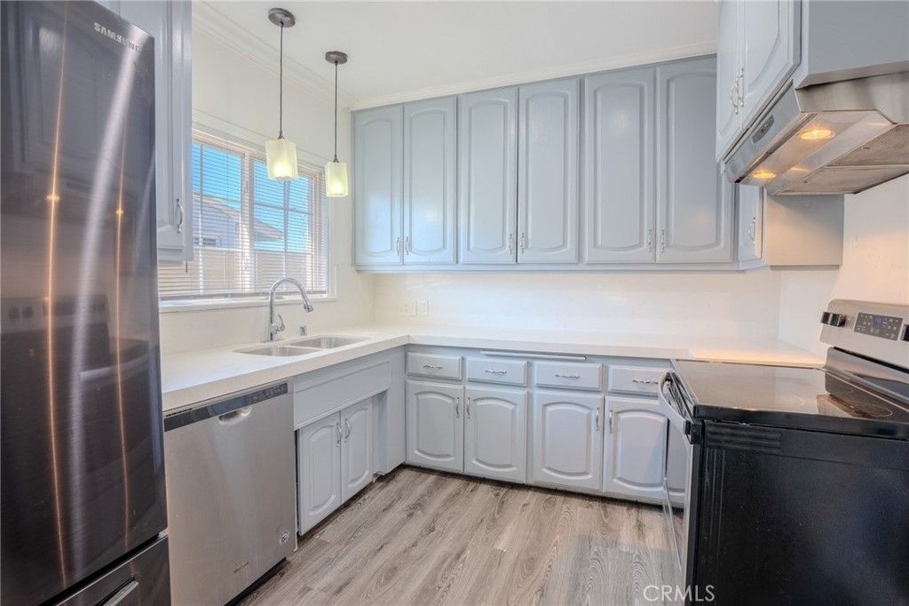 Image 12 of property listing at 7826 Arnett Street, Downey, CA 90241