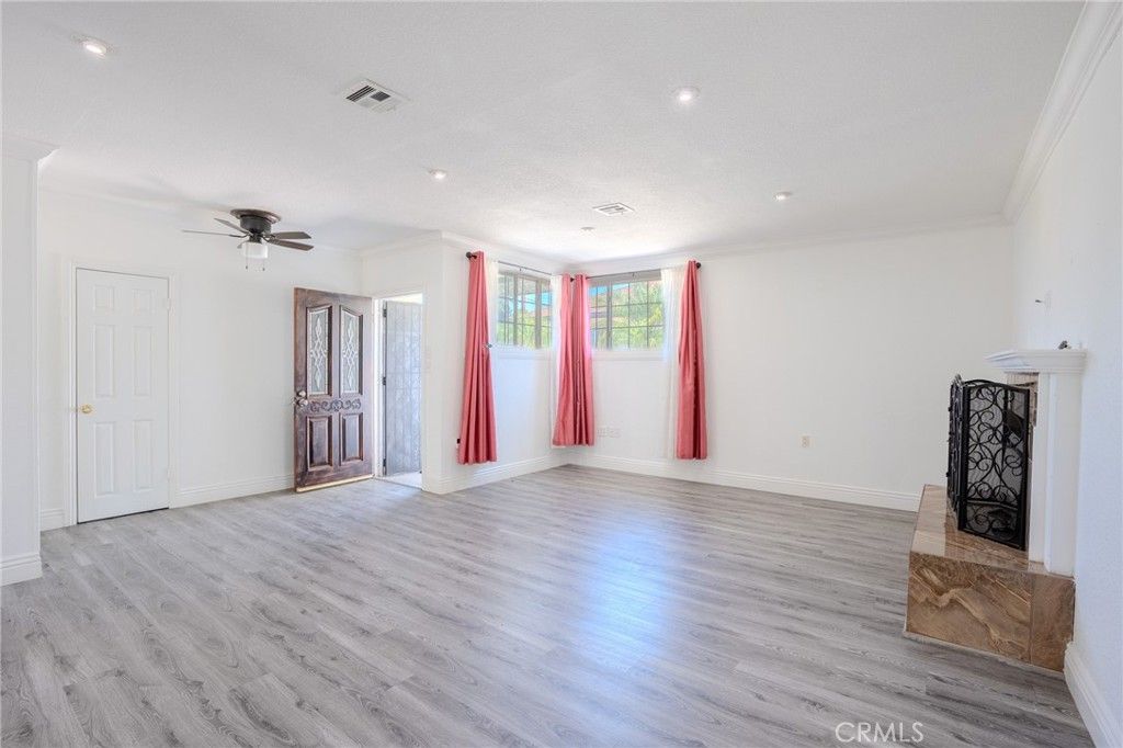 Image 9 of property listing at 7826 Arnett Street, Downey, CA 90241