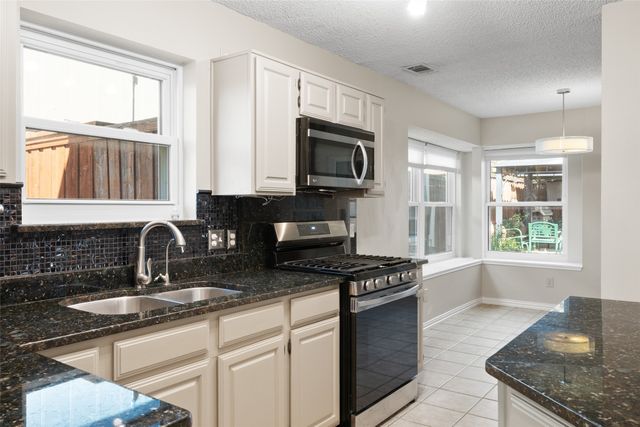 1109 Holly Drive, Carrollton, TX 75010