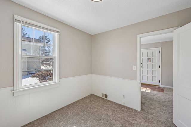 3333 Chippewa Road, Hopkins, MN 55305