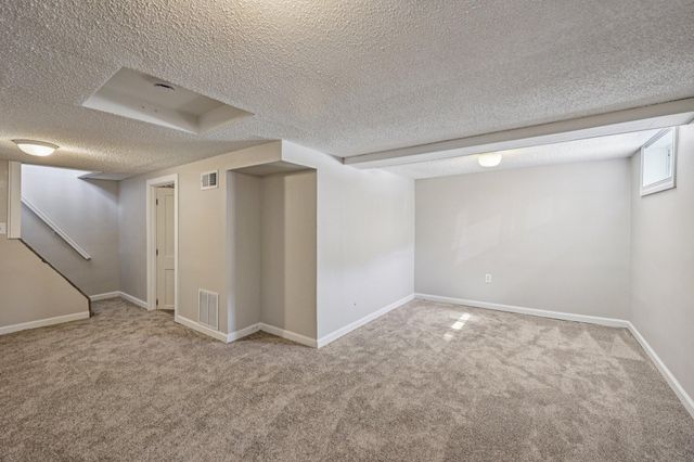 3333 Chippewa Road, Hopkins, MN 55305