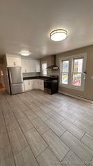 116 high Street, Torrington, CT 06790